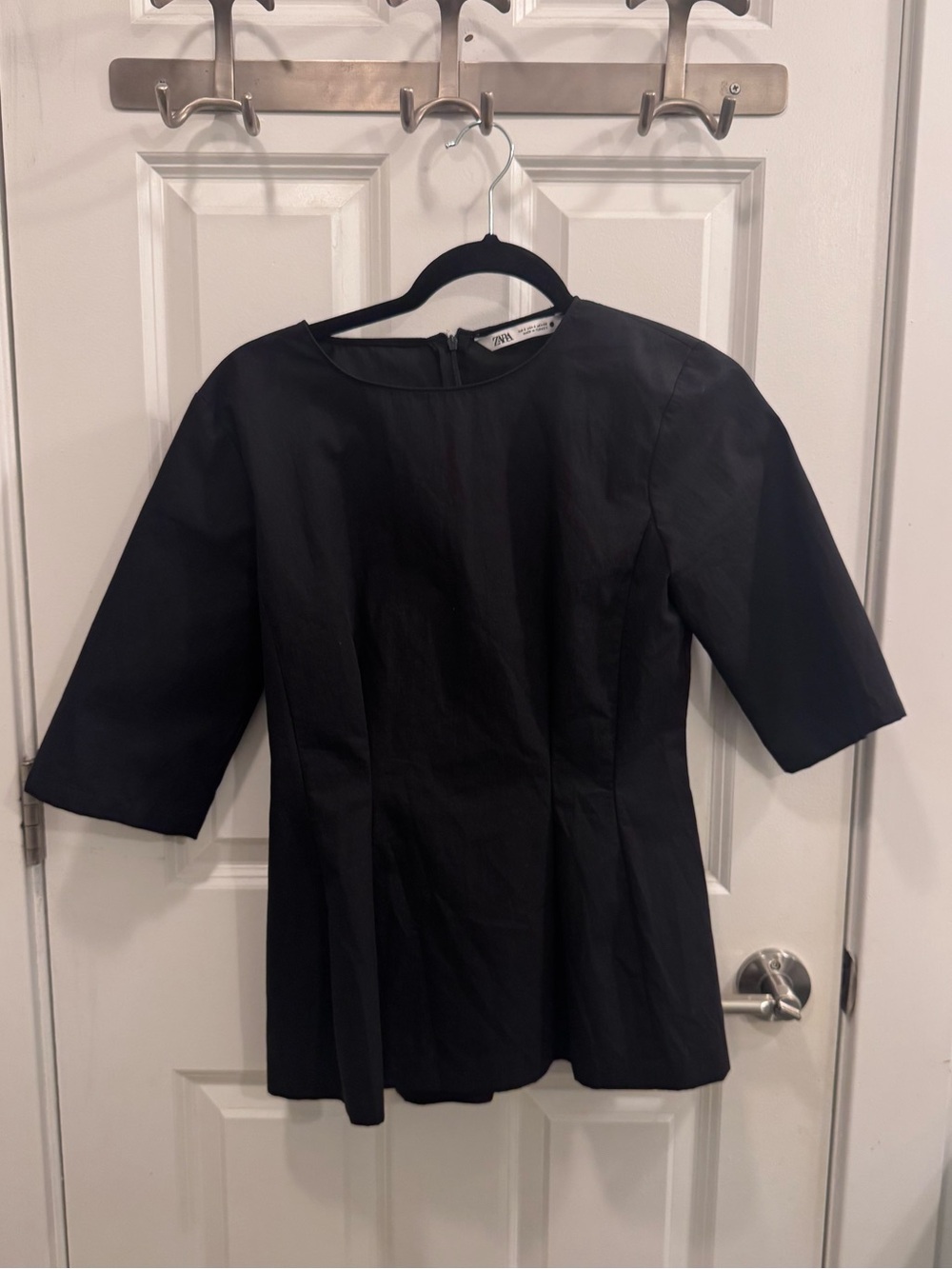 Black Women's Structured Short-Sleeve Top